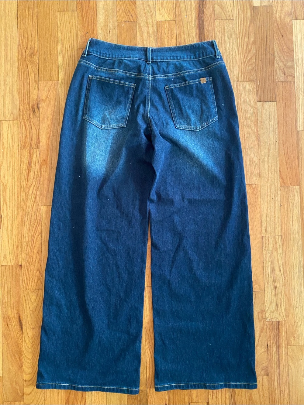 Halara Asymmetrical Low Rise Baggy Wide Leg Jean - Picture 4 of 4